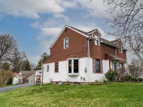1712 Blossom Rd, Brighton, NY 14610