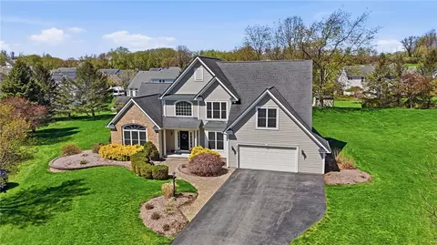 6988 Hackney Cir, Victor, NY 14564