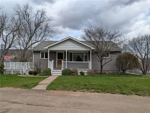 43 Chamberlain Ave, Bradford, PA 16701