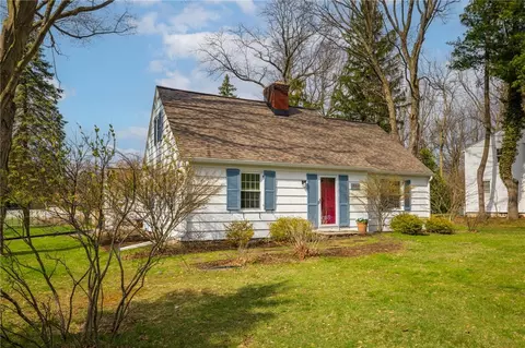 1534 Crittenden Rd, Rochester, NY 14623