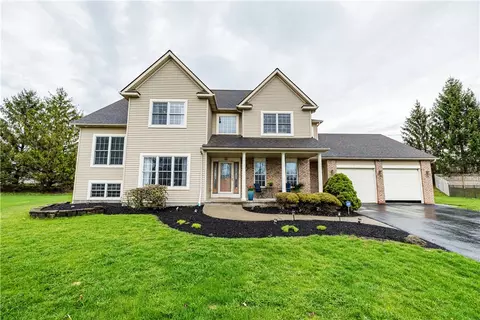 66 Terrace Hill Dr, Penfield, NY 14526