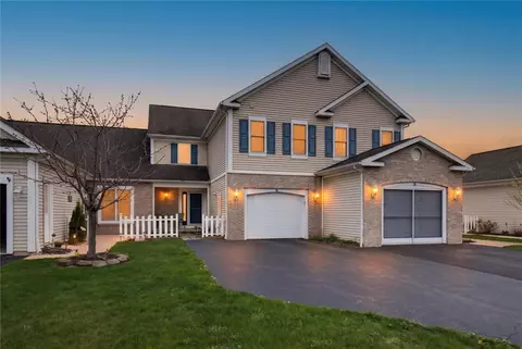 8 Foxe Cmns, Chili, NY 14624