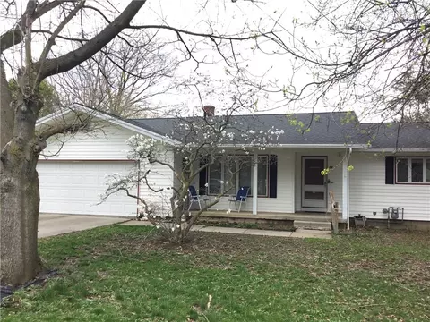 56 Munson St, Le Roy, NY 14482