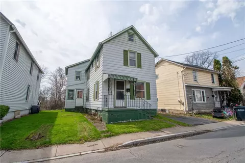 67 Angelo St, Geneva, NY 14456