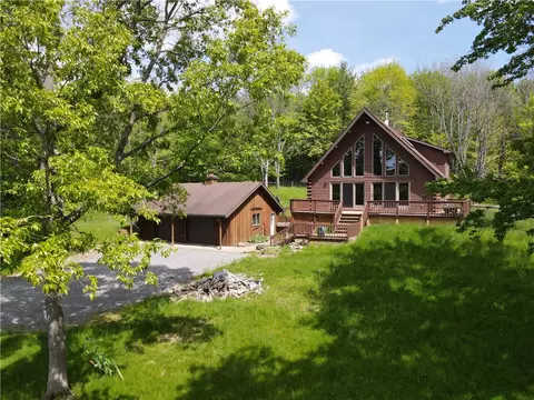 6943 Howard Rd, Friendship, NY 14739