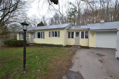 2148 East St, Newark, NY 14513