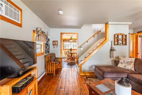 Entry Way - 9125 E Shore Rd, Howard, NY 14810 photo 2 of 2