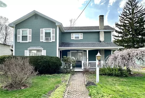 34 Church St, Savona, NY 14879
