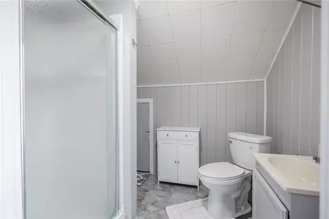 Bath - 189 Cinnabar Rd, Irondequoit, NY 14617 photo 3 of 3