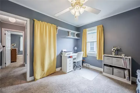 Bedroom - 189 Cinnabar Rd, Irondequoit, NY 14617 photo 3 of 8