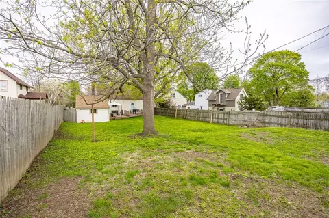 Exterior - 189 Cinnabar Rd, Irondequoit, NY 14617 photo 11 of 11