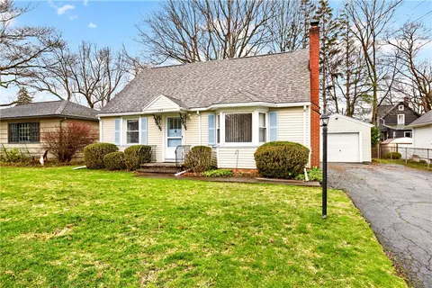 539 Washington Ave, Irondequoit, NY 14617