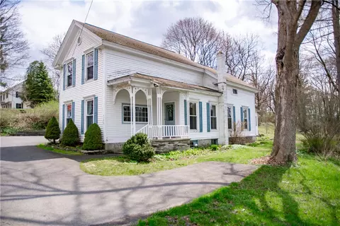 472 E Main St, Winfield, NY 13491
