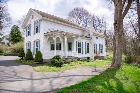 472 E Main St, Winfield, NY 13491