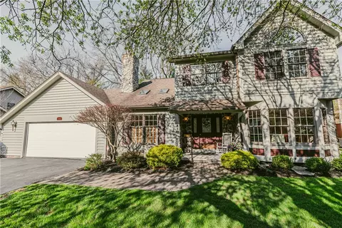 295 Willow Creek Ln, Irondequoit, NY 14622