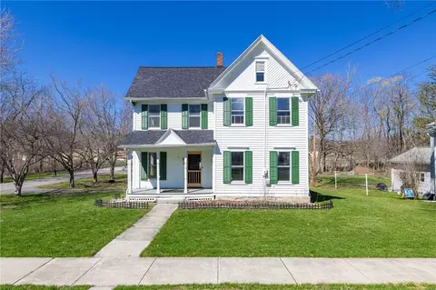 52 Gilbert St, Potter, NY 14544
