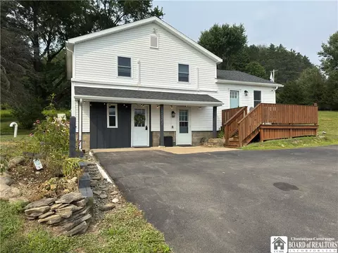 5544 Sugartown Rd, Great Valley, NY 14741