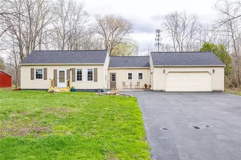 1458 Manitou Rd, Hilton, NY 14468