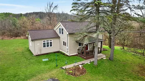 5790 Rossier Rd, Canandaigua, NY 14424