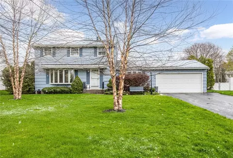 25 Bellmawr Dr, Chili, NY 14624