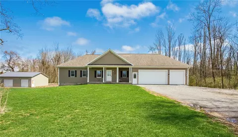 4976 Schoolhouse Rd, Ontario, NY 14519