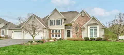 3442 Woodlands Cir, Macedon, NY 14502