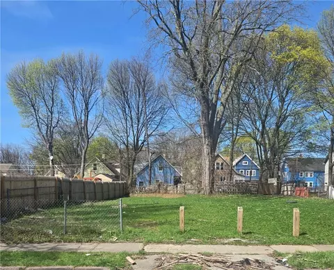 24 Burbank St, Rochester, NY 14621