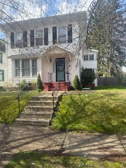 816 W Gray St, Elmira, NY 14905