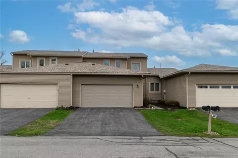 5124 Springbush Dr, Canandaigua, NY 14424