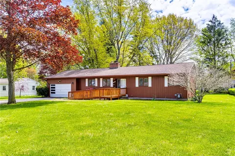 241 Shorewood Dr, Webster, NY 14580