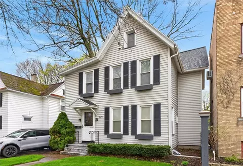 829 Merchants Rd, Rochester, NY 14609