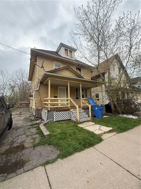 87 Rohr St, Rochester, NY 14605