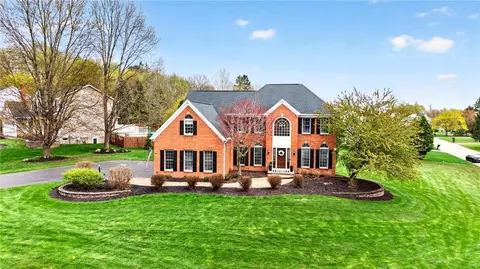 22 Stanford Way, Perinton, NY 14450