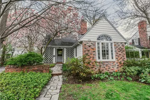 296 Troy Rd, Rochester, NY 14618