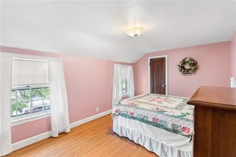 Bedroom - 27 Covington Rd, Irondequoit, NY 14617 photo 5 of 7