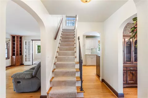 Entry Way - 27 Covington Rd, Irondequoit, NY 14617 photo 3 of 6