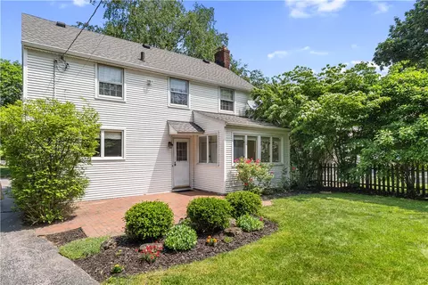 Exterior - 27 Covington Rd, Irondequoit, NY 14617 photo 9 of 12