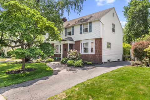 Exterior - 27 Covington Rd, Irondequoit, NY 14617 photo 3 of 12
