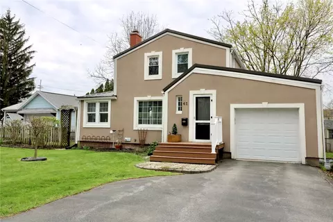 41 Bowery St, Ogden, NY 14559