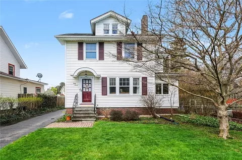 47 Hollywood Cres, Irondequoit, NY 14617