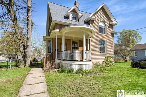 29 Beckman Ave, Westfield, NY 14787