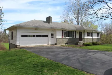 2247 Ridge Rd, Ontario, NY 14519