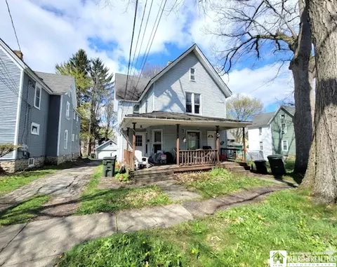 17 Columbia Ave, Jamestown, NY 14701