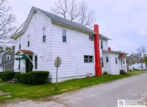 3 Stone St, Cuba, NY 14727