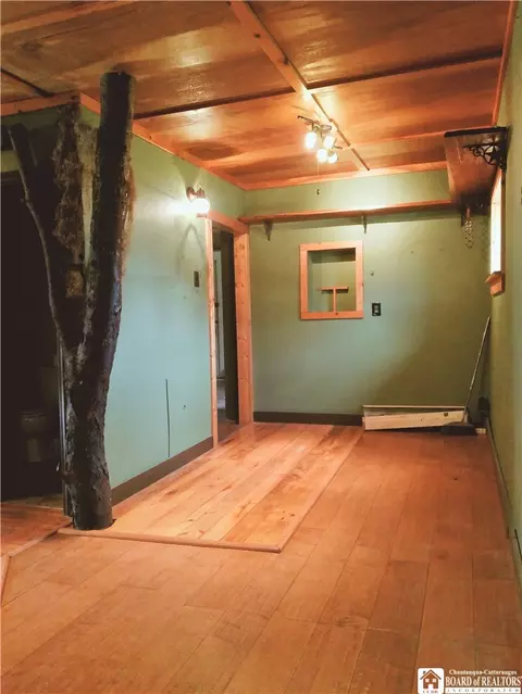 Entry Way - 3 Stone St, Cuba, NY 14727 photo 6 of 9