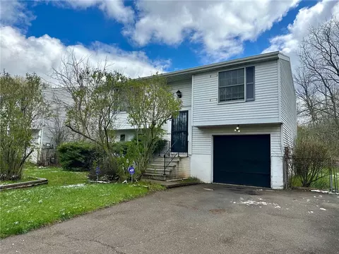 89 Planet St, Rochester, NY 14606