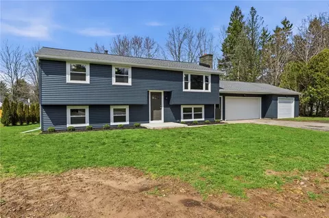 2163 Evergreen Ln, Ontario, NY 14519