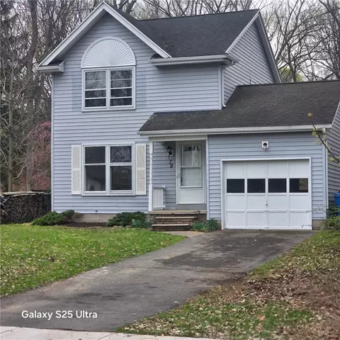 79 Hewitt St, Rochester, NY 14612