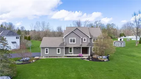 2 Dangelo Dr, Webster, NY 14580