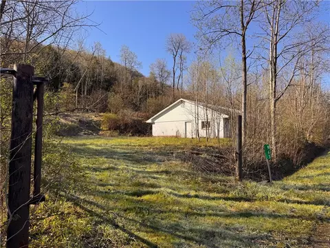 969 W Corydon St, Bradford Town, PA 16701